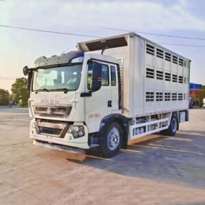 HOWO animal pig chicken livestock poultry transport truck